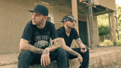 Clementino assieme a Ntò nel video Ghiacciai