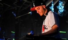 Dj Double S nel suo nuovo video con Debbit, Loop Loona e Sace