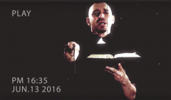 Dio non ha il senso dell'umorismo: lo dice Lord Madness nel suo nuovo video