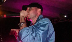 Lord Madness nel nuovo video denuncia la sua ombra per stalking!