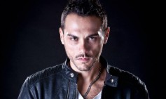 Raige firma per la Warner Music