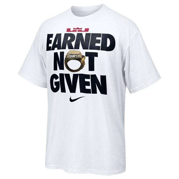 nike basket t-shirt
