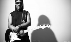 Eddie Murphy ft. Snoop Lion - Red Light (video)
